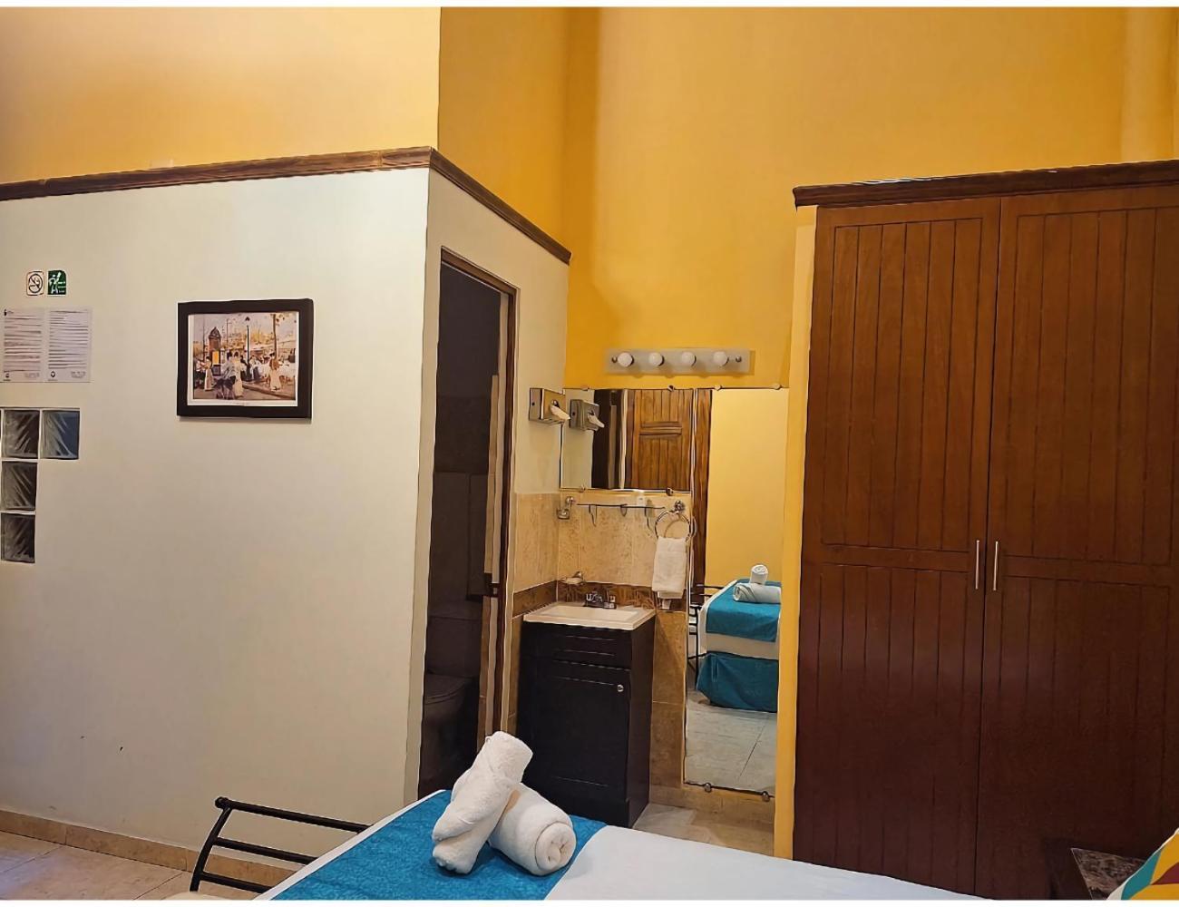 Hotel Del Capitan De פואבלה מראה חיצוני תמונה