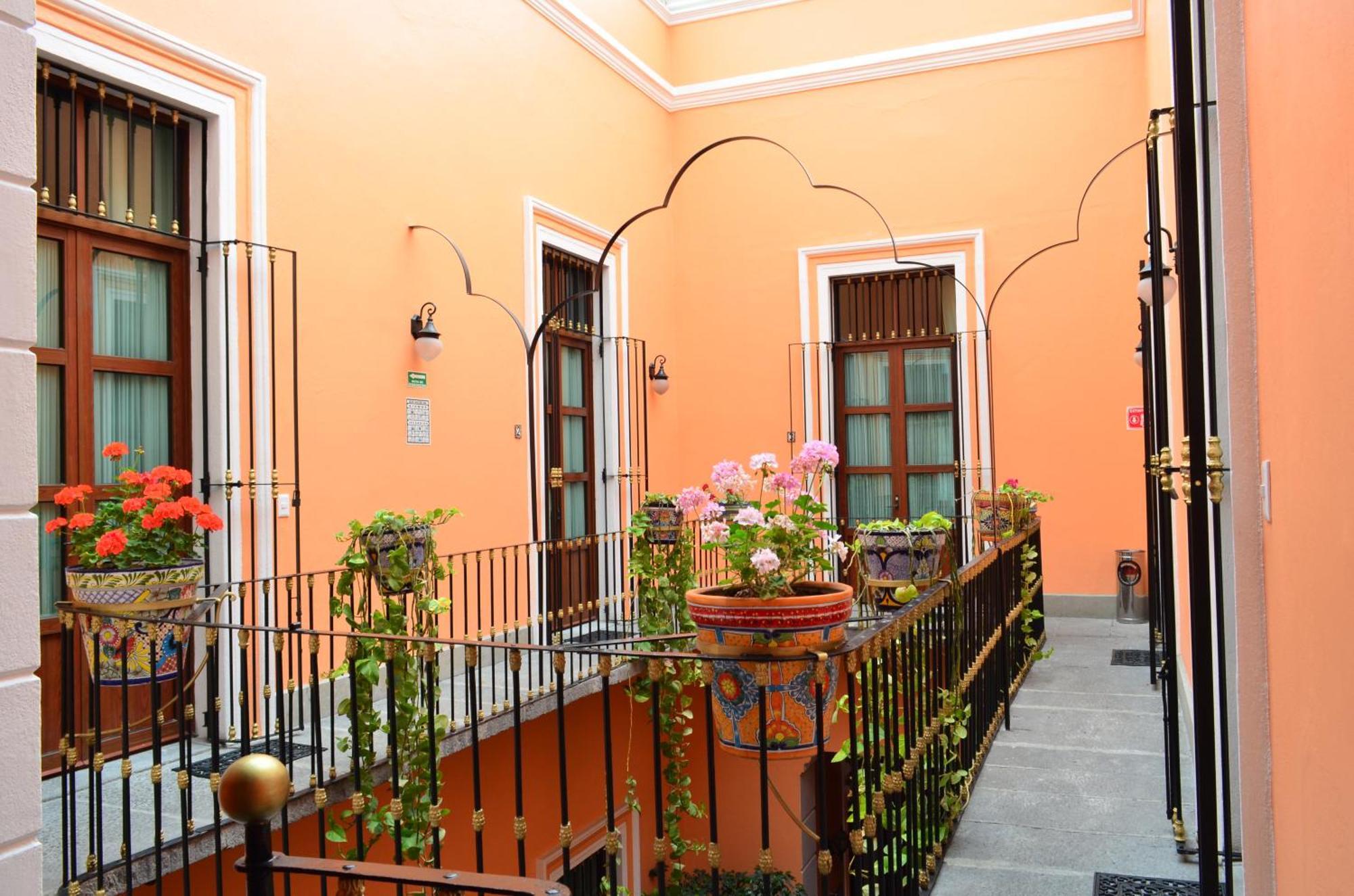 Hotel Del Capitan De פואבלה מראה חיצוני תמונה
